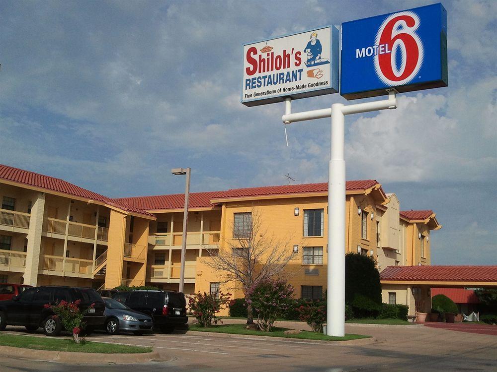 Baymont By Wyndham Tulsa Broken Arrow Motel Exterior photo
