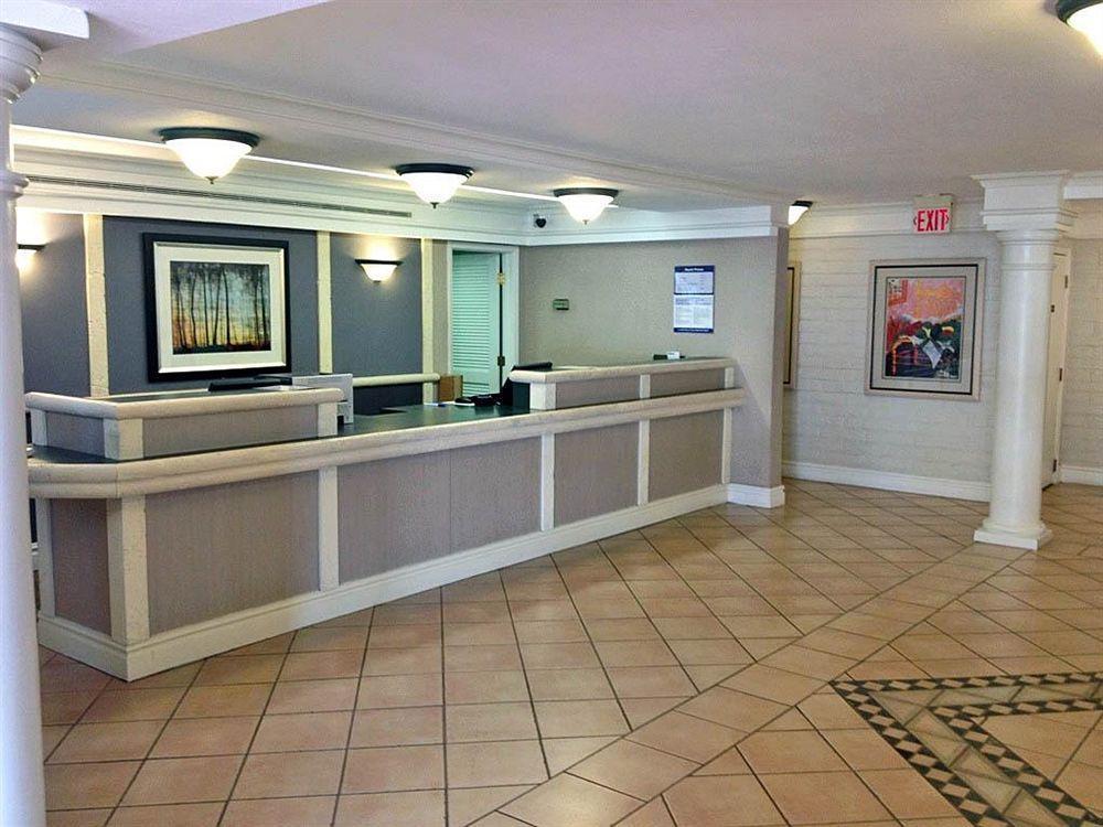 Baymont By Wyndham Tulsa Broken Arrow Motel Exterior photo